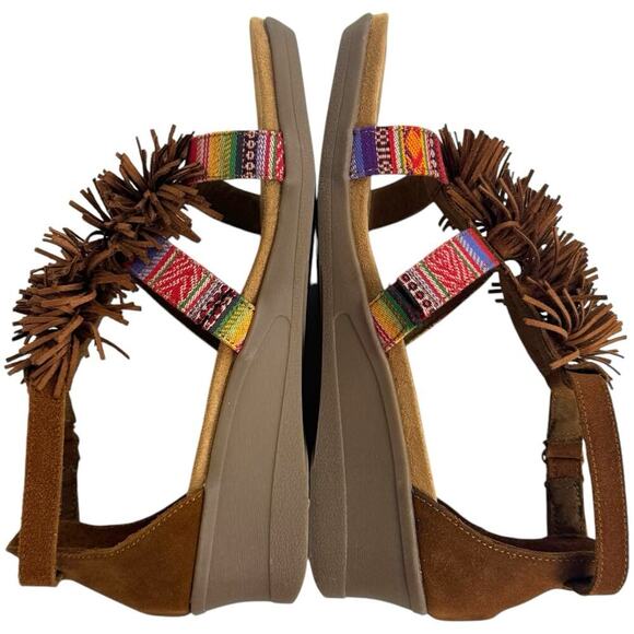 NWB Minnetonka Desi Fringe Suede Ankle Strap Wedge Sandal Brown Women's Size 9M - Picture 8 of 15
